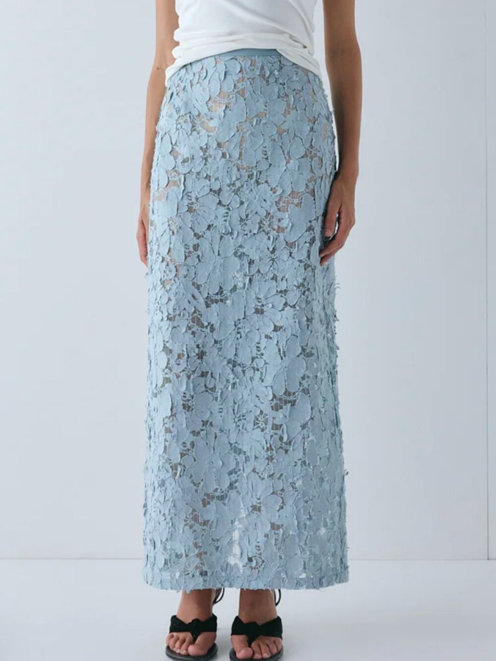NWT Vrg Girl Devyn Midi Skirt Cloud - Size 6